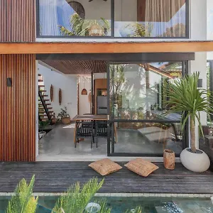 https://beyond-bespoke-villas.ubudhotelsnow.com